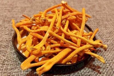 Kinh nghiệm mua đông trùng hạ thảo chất lượng